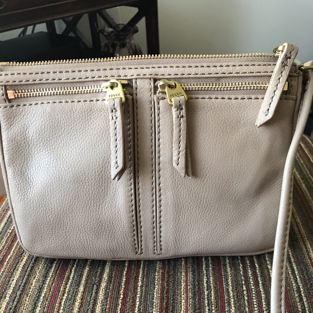 NWT Fossil handbag.